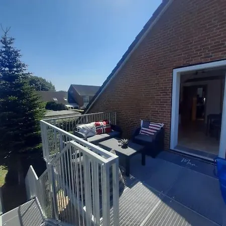 Gruene Linie Mit Balkon-parken-wallbox-tv-koni * Flensburgo